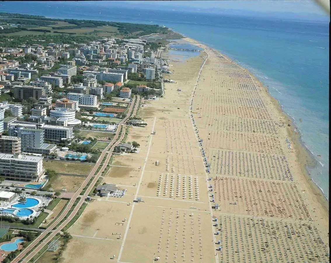 Apartments In Bibione 37158